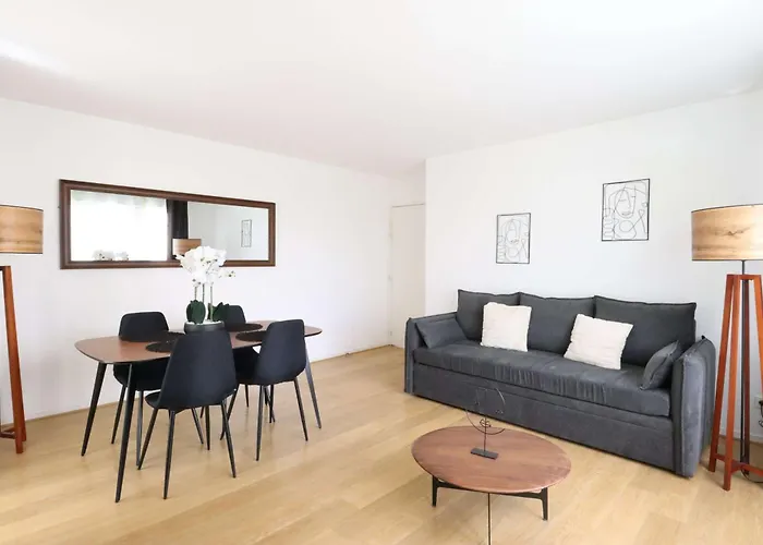 Sequoia By Plaza * Chessy (Seine-et-Marne)